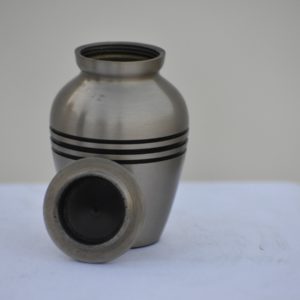Classic Silver Keepsake Urn - Image 4